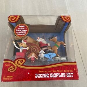 NIB Rudolph Scenic Display Set